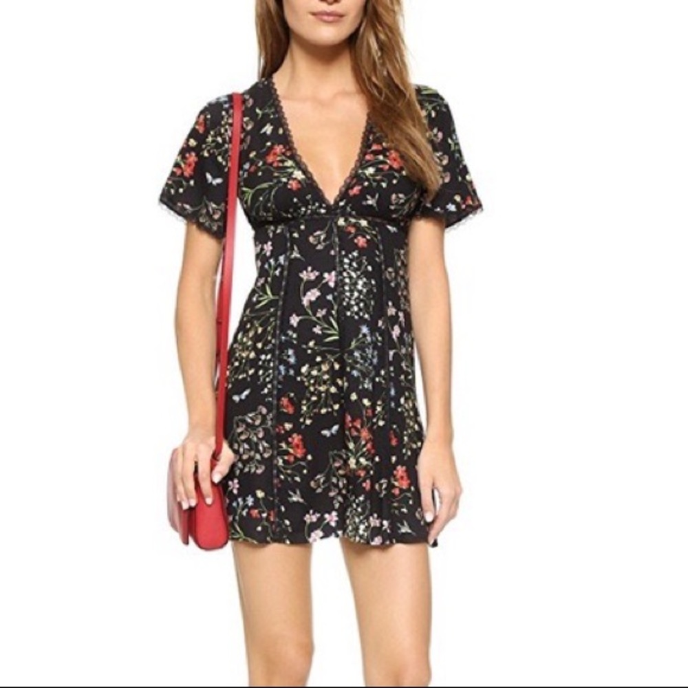 Alice + Olivia Amara Short Sleeve Plunging V-Neck Floral Mini Dress Black Size 0
